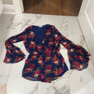 Small long sleeve floral romper